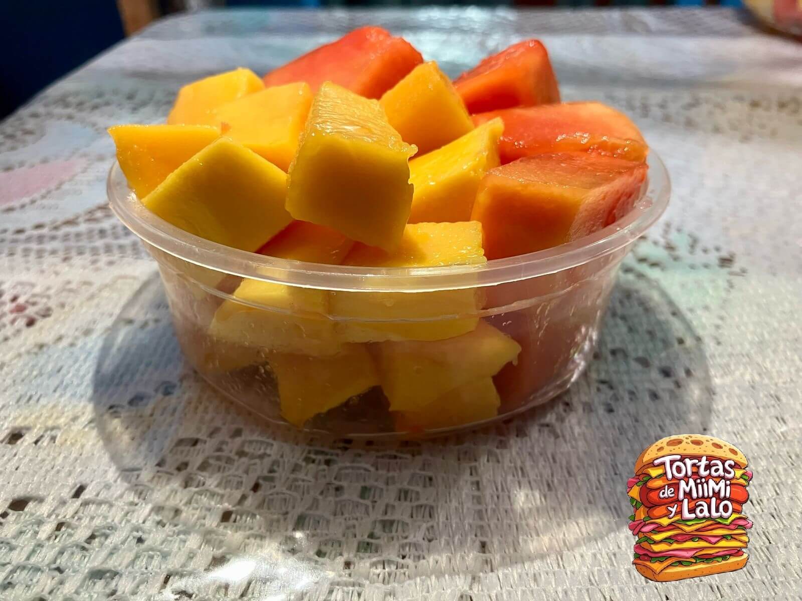 Toper de Mango y Papaya